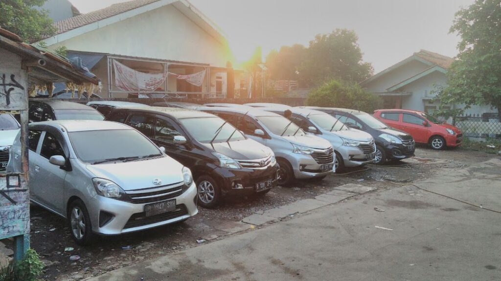 Sewa Mobil Harian Malang | Mobil Baru Bersih & Wangi‎